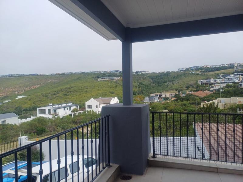 To Let 4 Bedroom Property for Rent in Robberg Ridge Western Cape